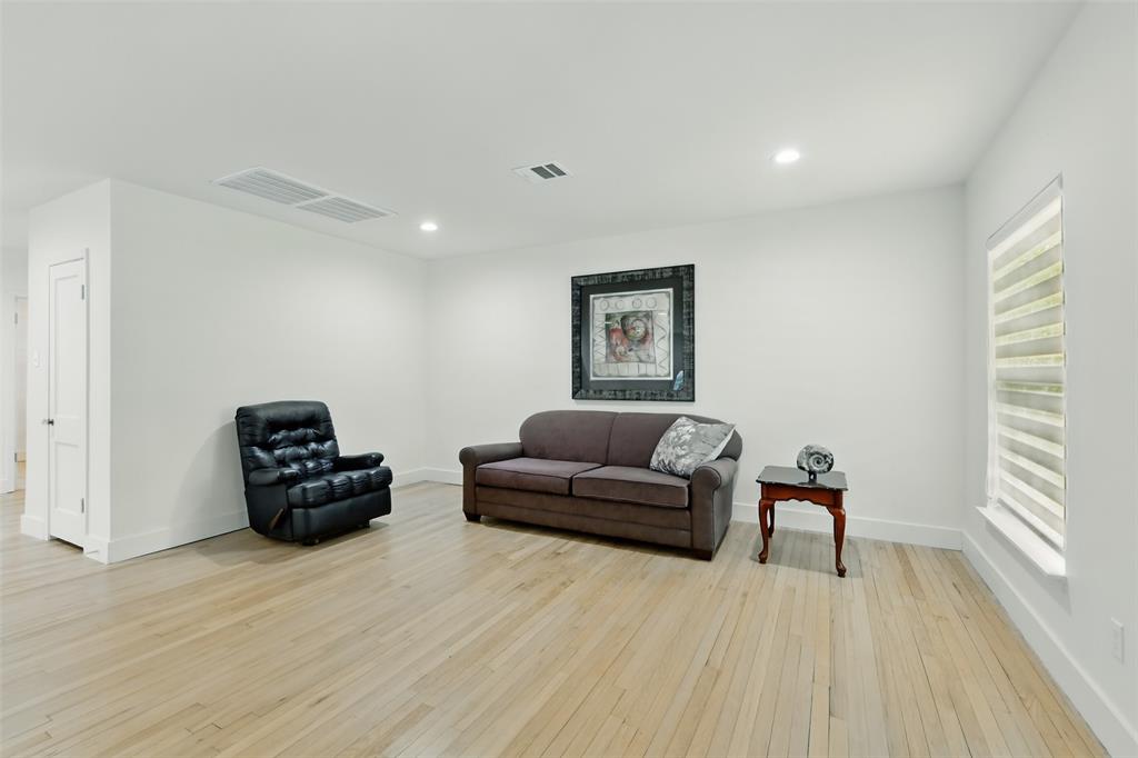 156 Circle Drive, Cleveland, Texas image 10