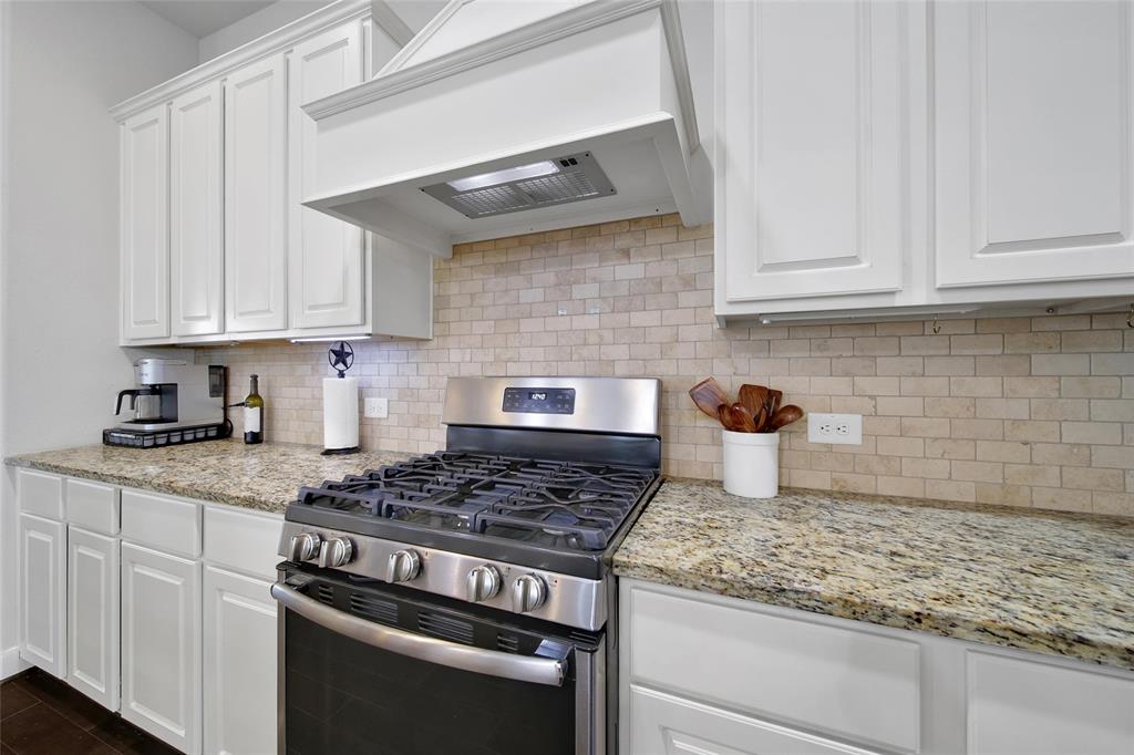 118 Grant Cove Drive, Montgomery, Texas image 13