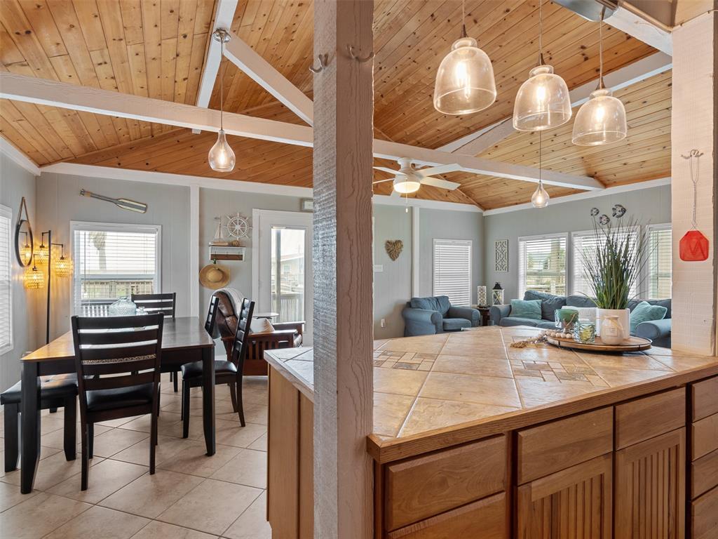 1354 Boyt Road, Port Bolivar, Texas image 5