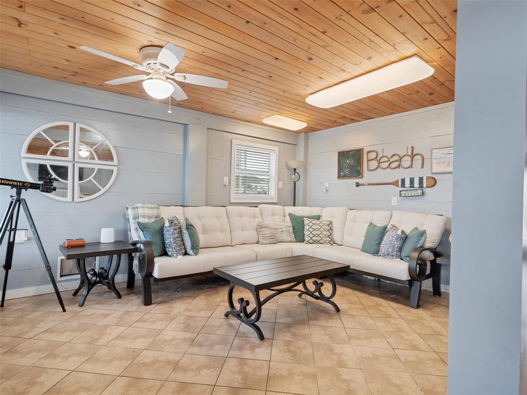 1354 Boyt Road, Port Bolivar, Texas image 24
