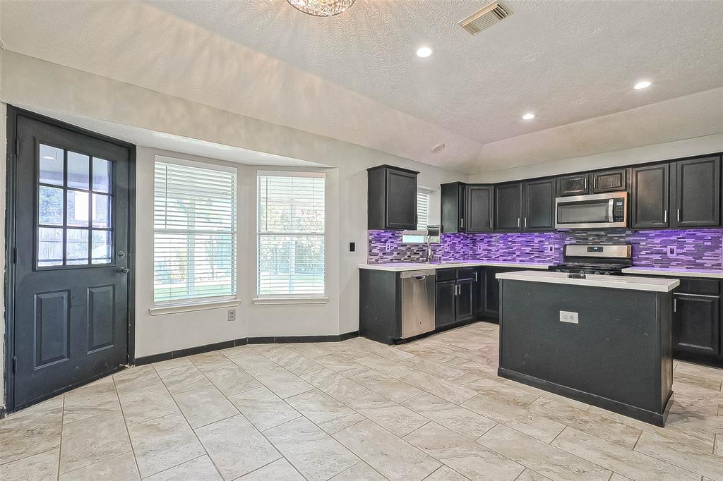 2107 Tower Bridge Road, Pearland, Texas image 19