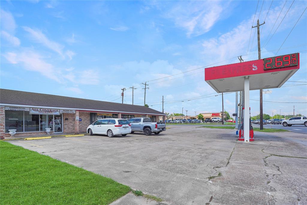 13907 Willis Waukegan Road, Conroe, Texas image 2