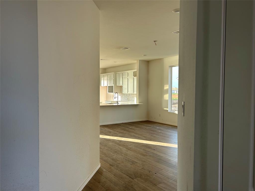 8302 Bristol Diamond Drive, Rosharon, Texas image 3