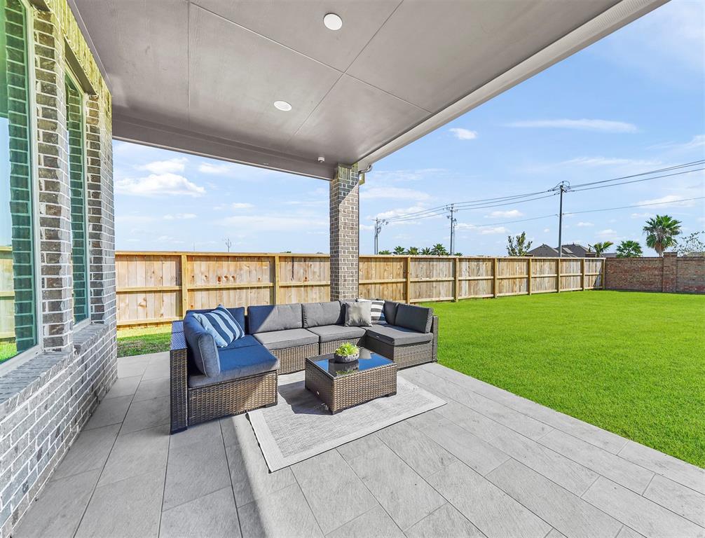 1819 Manderley Drive, Katy, Texas image 22