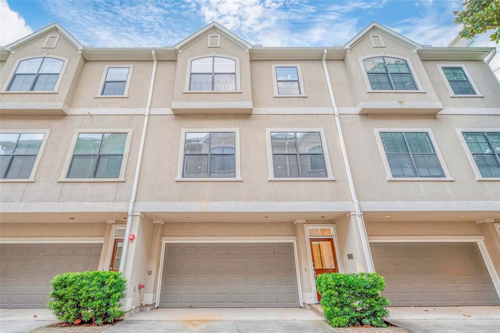 View Houston, TX 77027 townhome