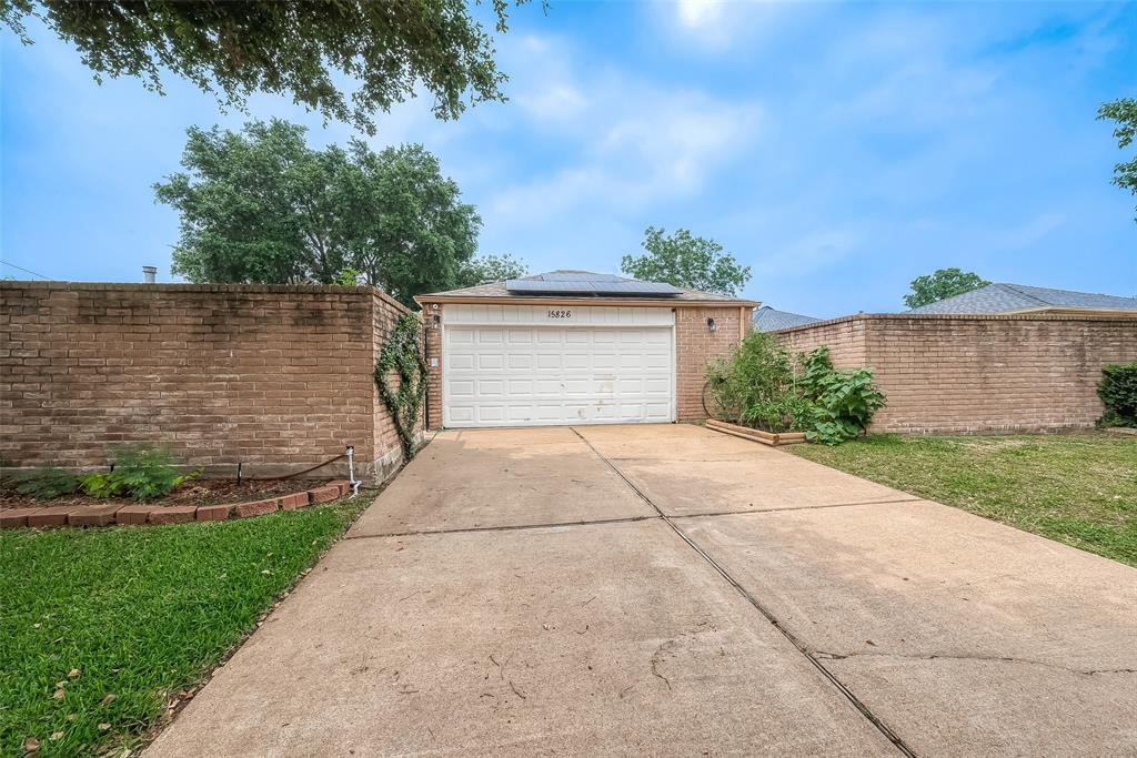 15826 Camino Del Sol Dr, Houston, Texas image 1