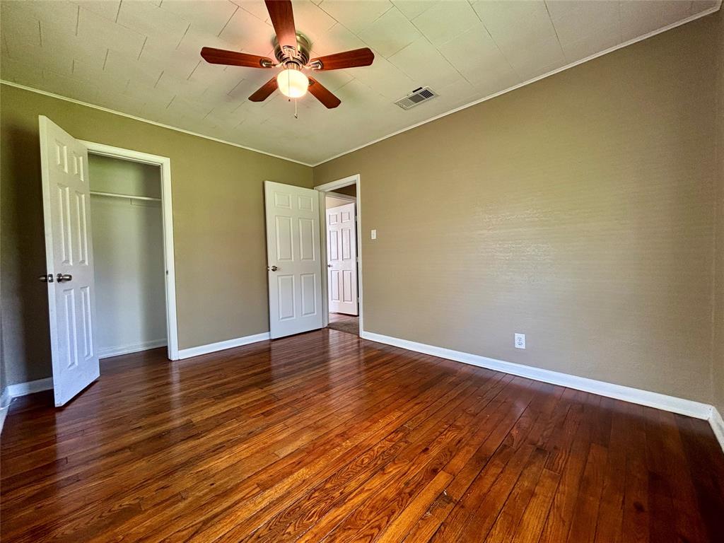 225 Laurel Street, Lake Jackson, Texas image 12