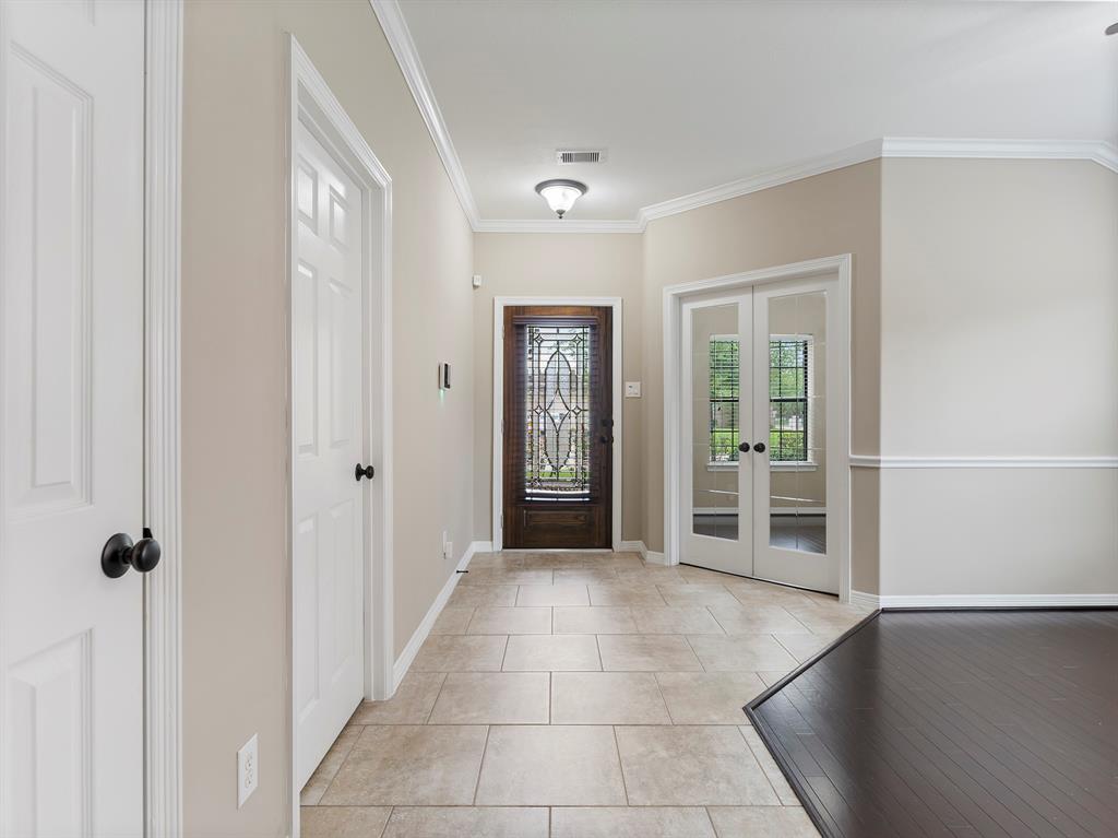 3203 Southern Green Drive, Pearland, Texas image 11