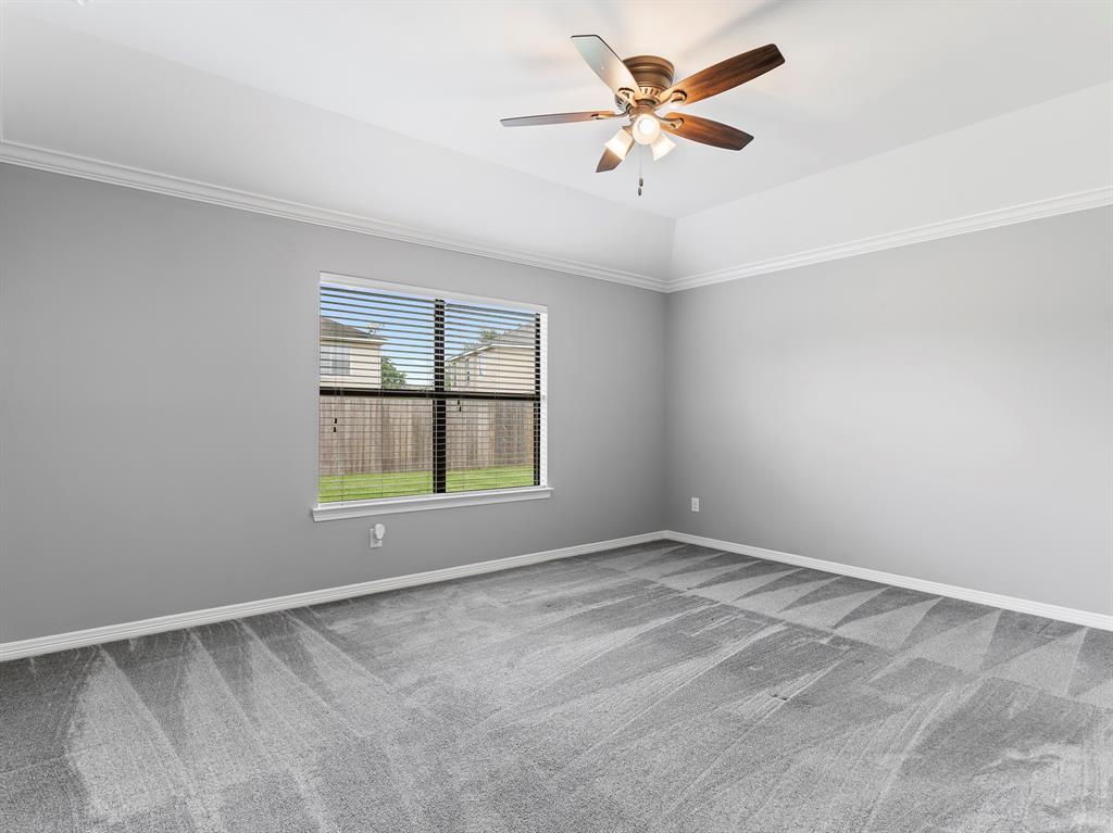 3203 Southern Green Drive, Pearland, Texas image 24