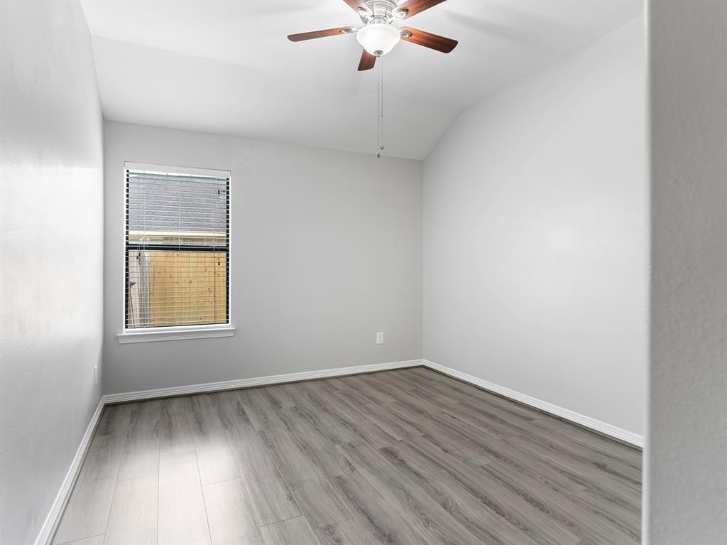 3203 Southern Green Drive, Pearland, Texas image 32
