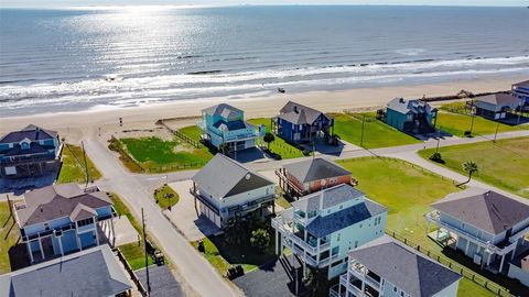 A home in Port Bolivar