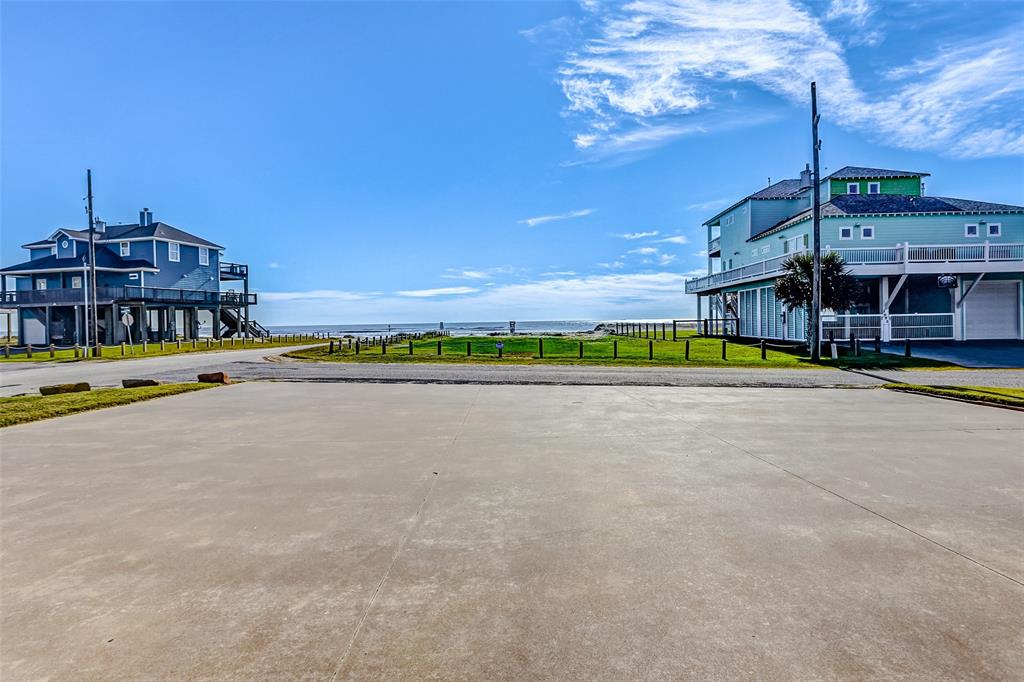 921 Kenlyn Drive, Port Bolivar, Texas image 4