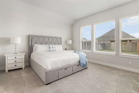 A home in Rosharon