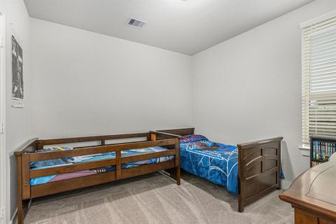 A home in Rosharon