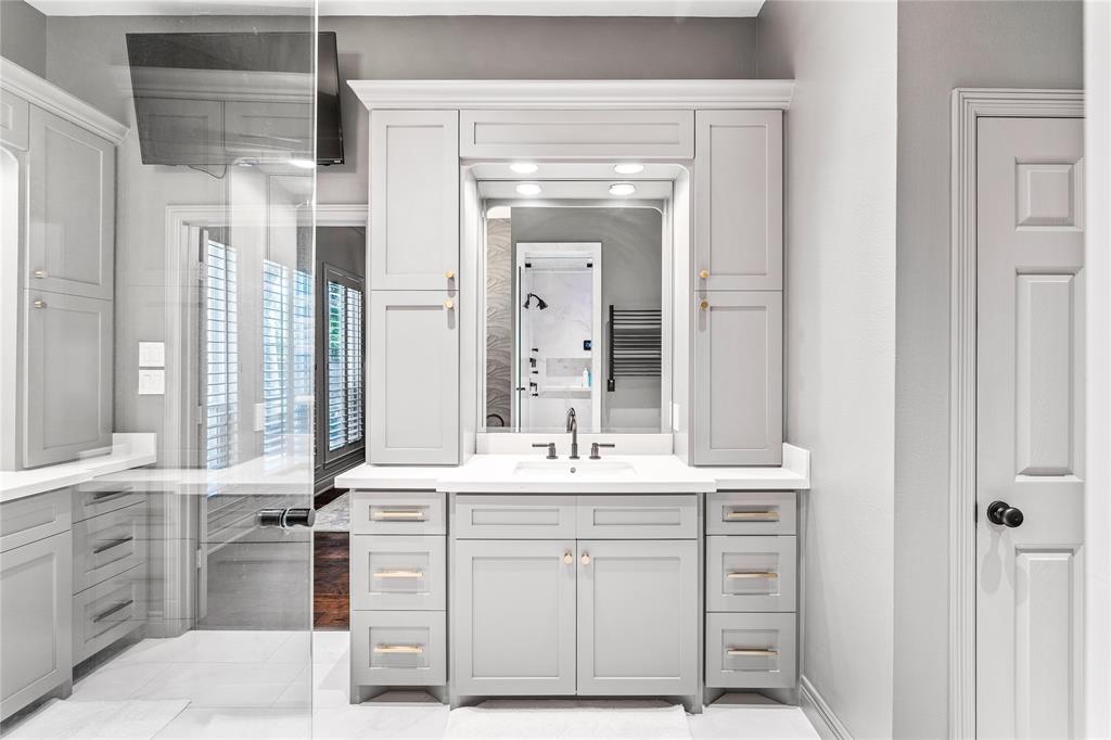 8702 Chipping Rock Drive, Sugar Land, Texas image 32