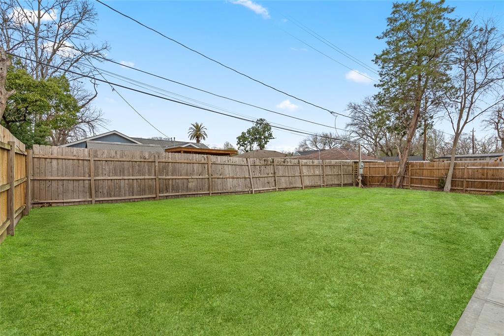 4911 Marietta Lane, Houston, Texas image 32