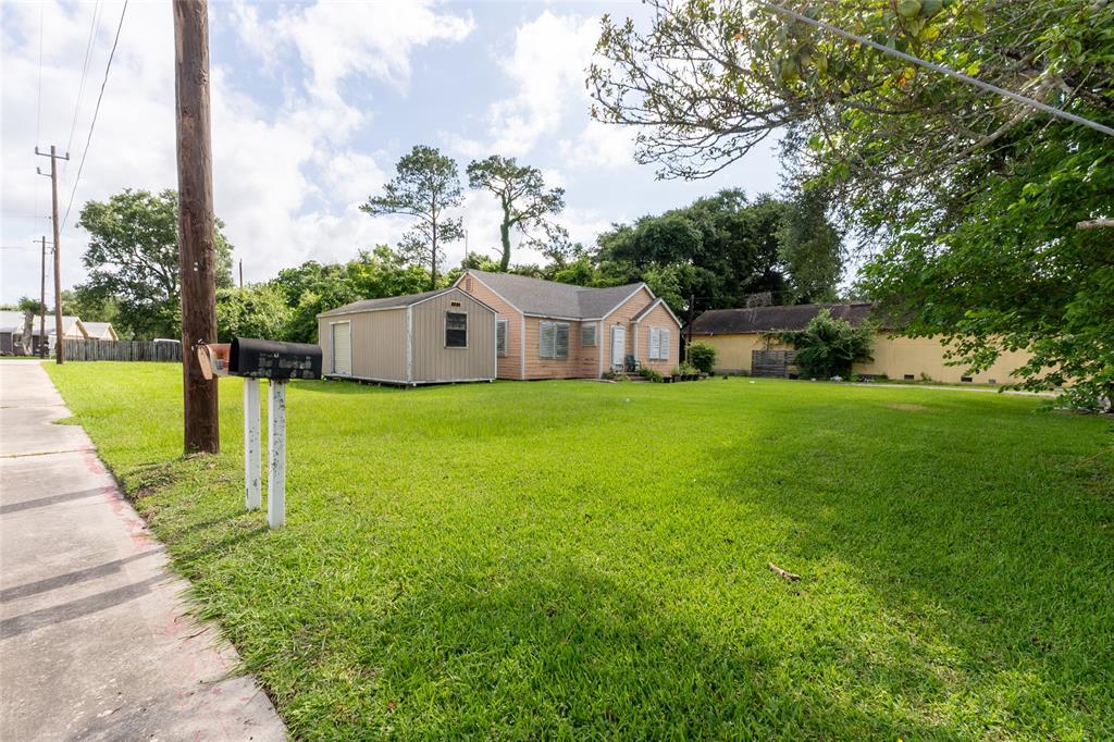 8002 Highway 6, Hitchcock, Texas image 10