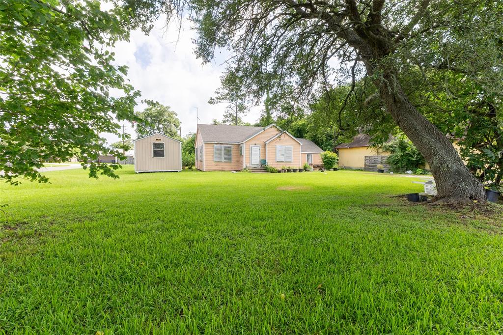 8002 Highway 6, Hitchcock, Texas image 11