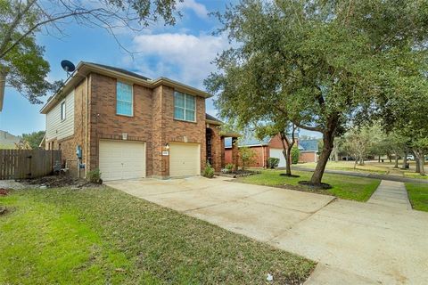 A home in Rosharon