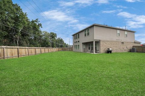 A home in Rosharon