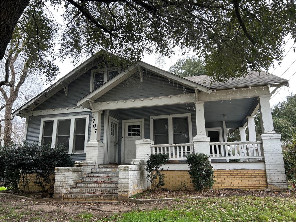 1707 S Day Street, Brenham, Texas image 2