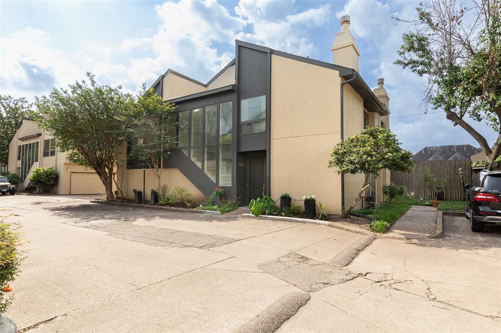 1116 Bering Drive #11, Houston, Texas image 2