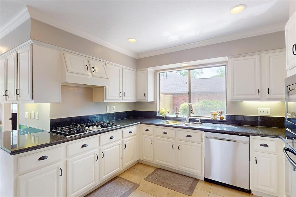 2414 Brookdale Drive, Houston, Texas image 10