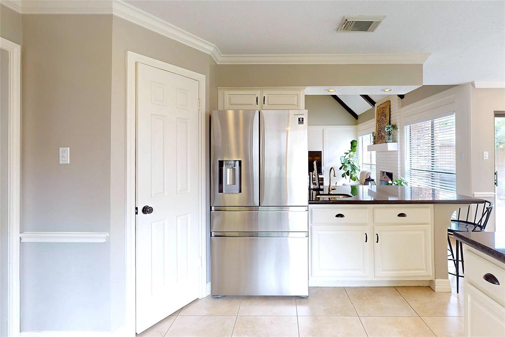 2414 Brookdale Drive, Houston, Texas image 11