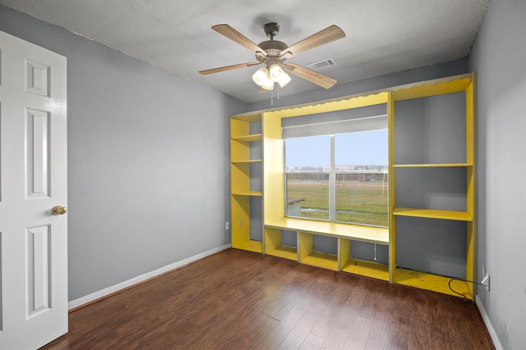 4016 Greenwood Drive, Pearland, Texas image 18