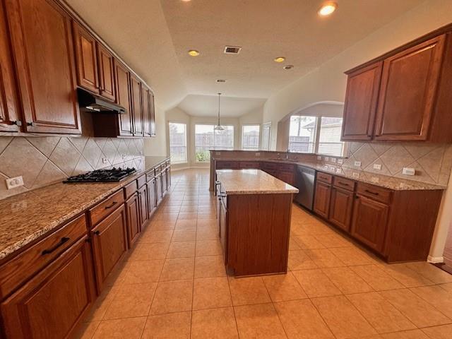1604 Spring Glen Lane, Pearland, Texas image 18