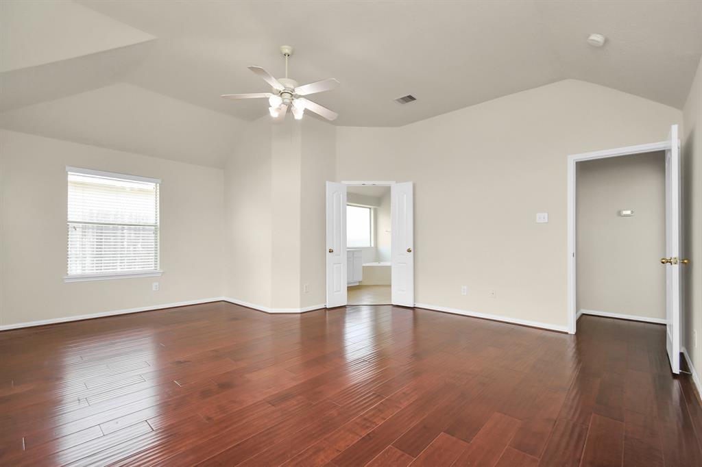 1604 Spring Glen Lane, Pearland, Texas image 25