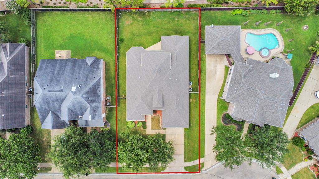 1604 Spring Glen Lane, Pearland, Texas image 6