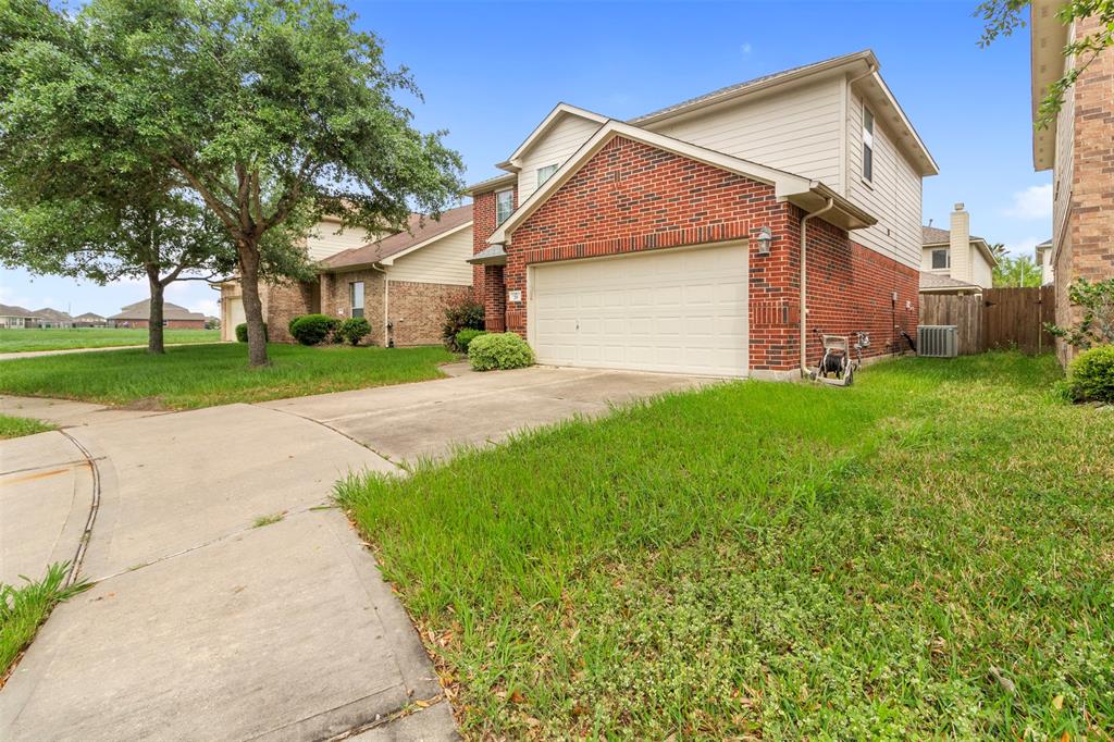 28 Carmel Chase Court, Manvel, Texas image 3