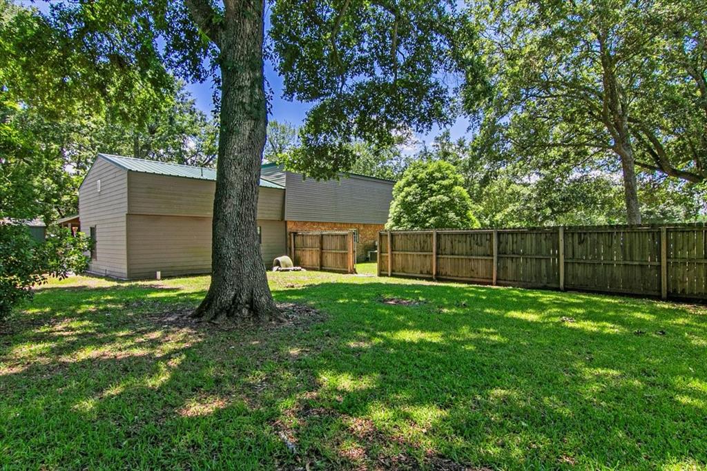 210 Live Oak St, Bridge City, Texas image 22