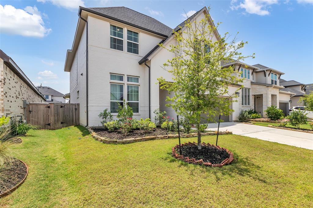 9219 Trimble Landing Drive