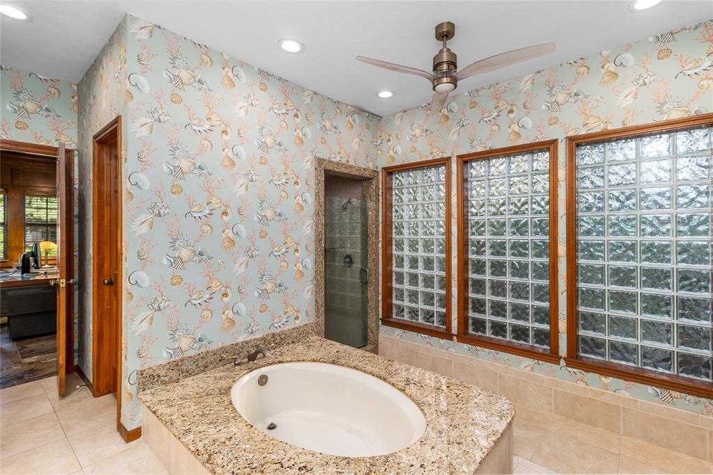 31 N Brokenfern Drive, The Woodlands, Texas image 34