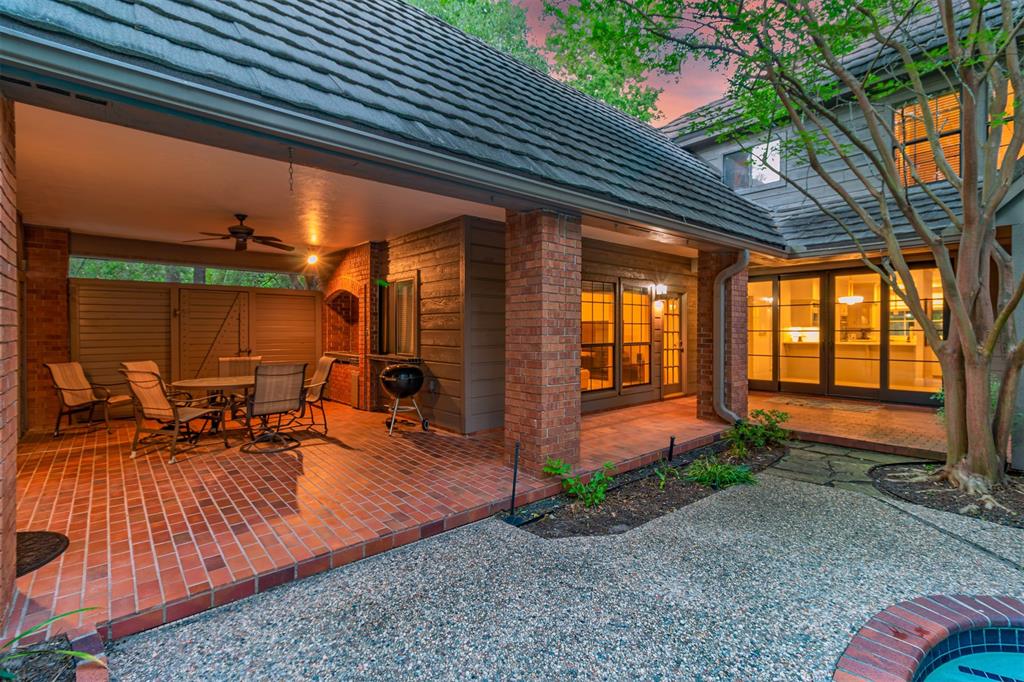 31 N Brokenfern Drive, The Woodlands, Texas image 47