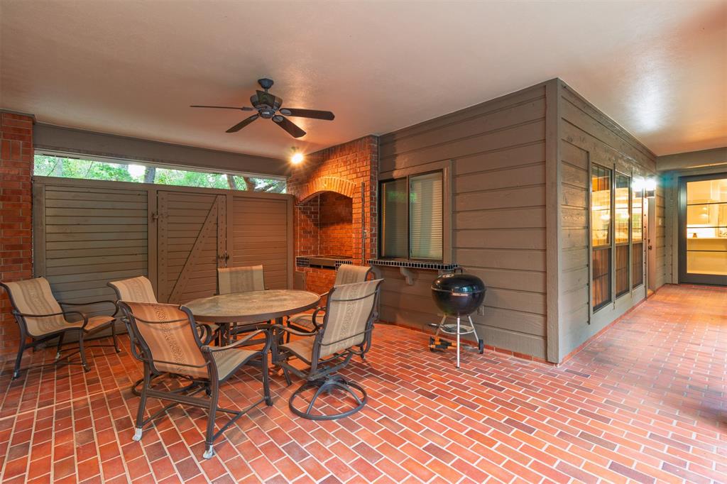 31 N Brokenfern Drive, The Woodlands, Texas image 48