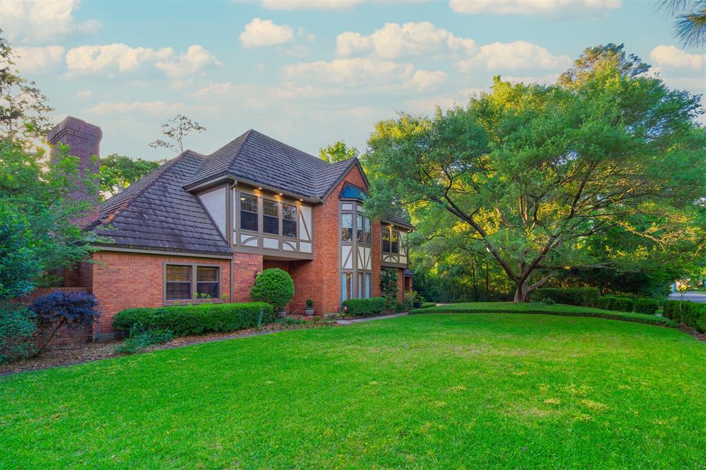 31 N Brokenfern Drive, The Woodlands, Texas image 8