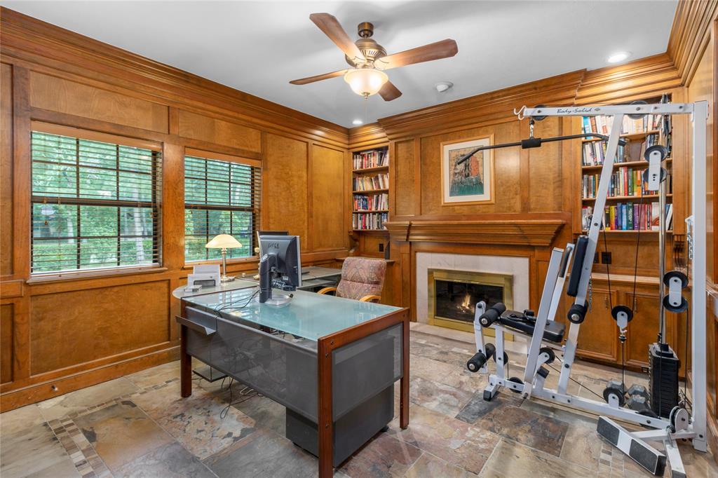 31 N Brokenfern Drive, The Woodlands, Texas image 11