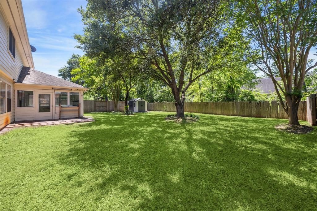 6021 Whispering Lakes Drive, Katy, Texas image 29