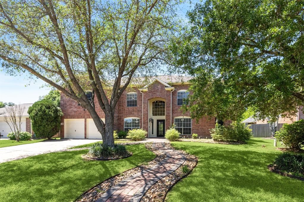 6021 Whispering Lakes Drive, Katy, Texas image 3