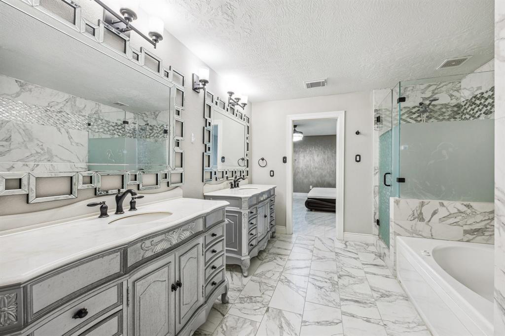 6021 Whispering Lakes Drive, Katy, Texas image 16
