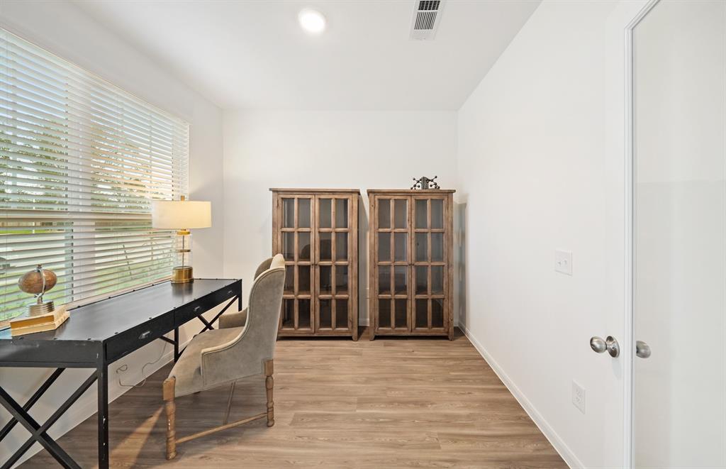 25569 Balsamroot Drive