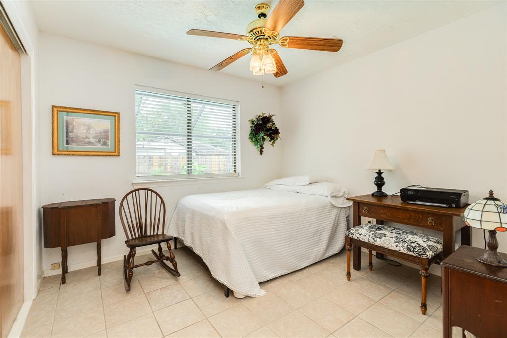 235 Corkwood Street, Lake Jackson, Texas image 20