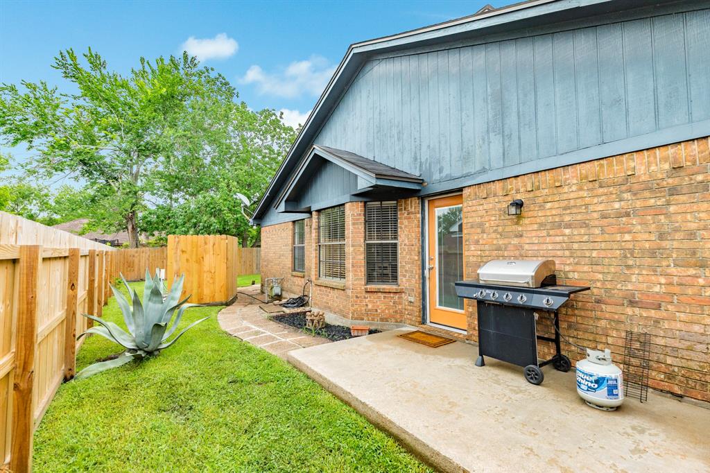235 Corkwood Street, Lake Jackson, Texas image 26