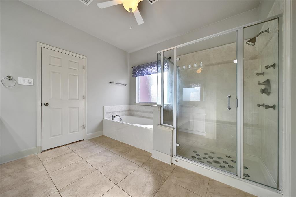 17862 Camp Cove Drive, Cypress, Texas image 17