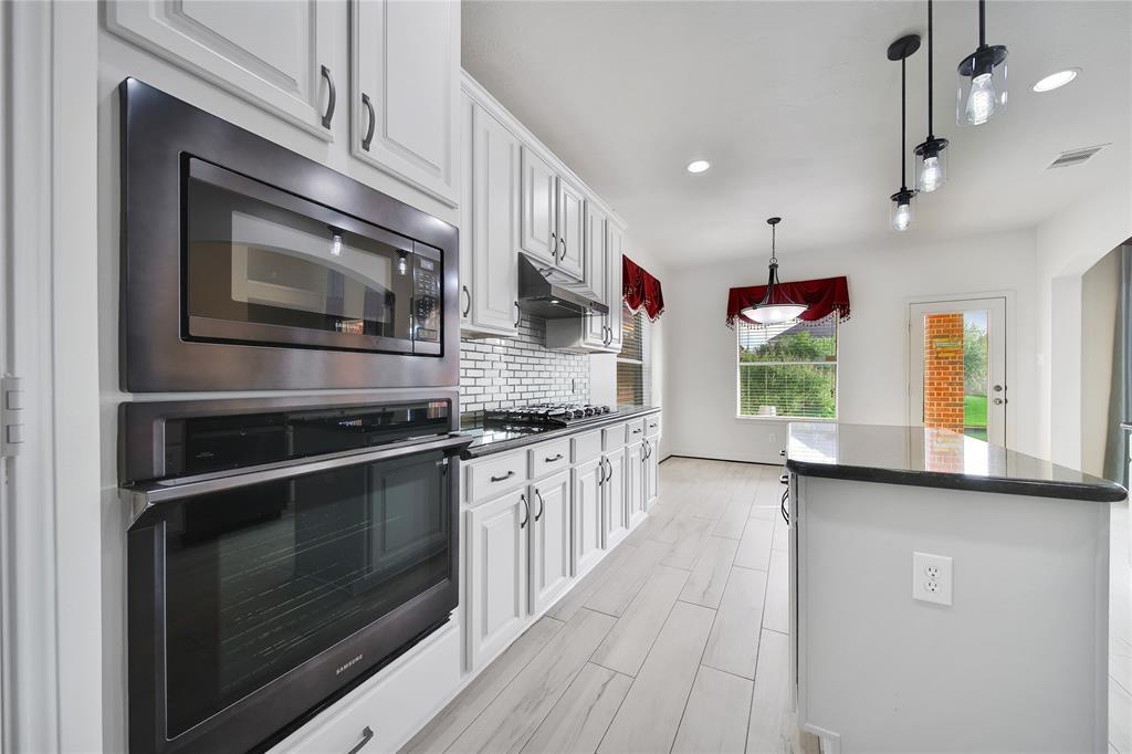 17862 Camp Cove Drive, Cypress, Texas image 9