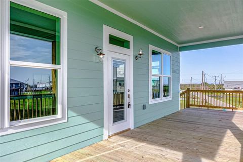 A home in Crystal Beach