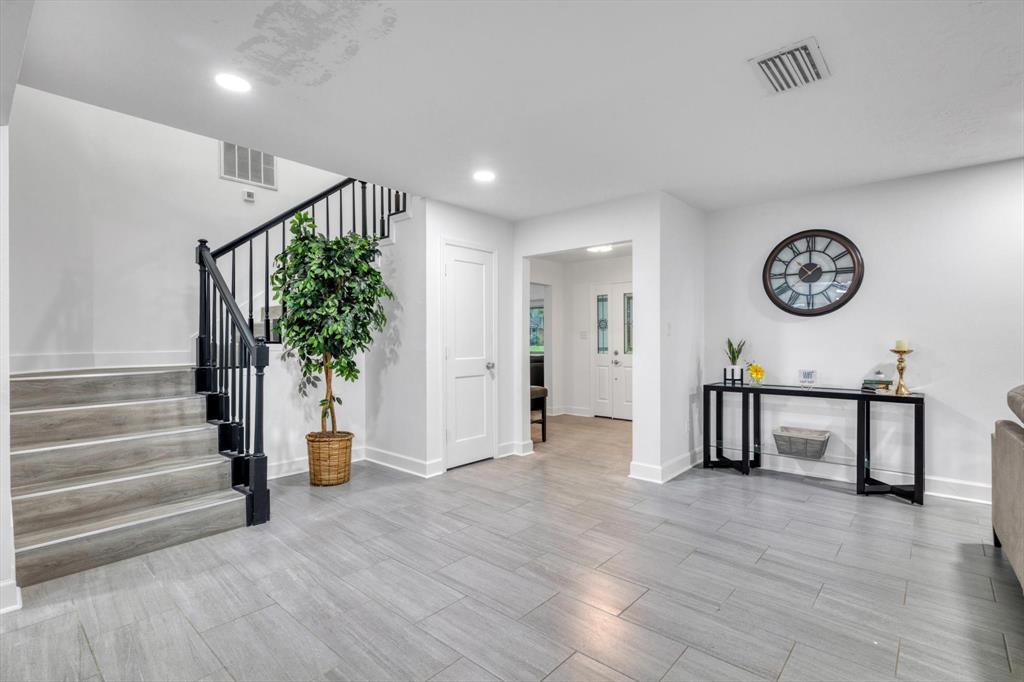 561 Brandon Road, Conroe, Texas image 6
